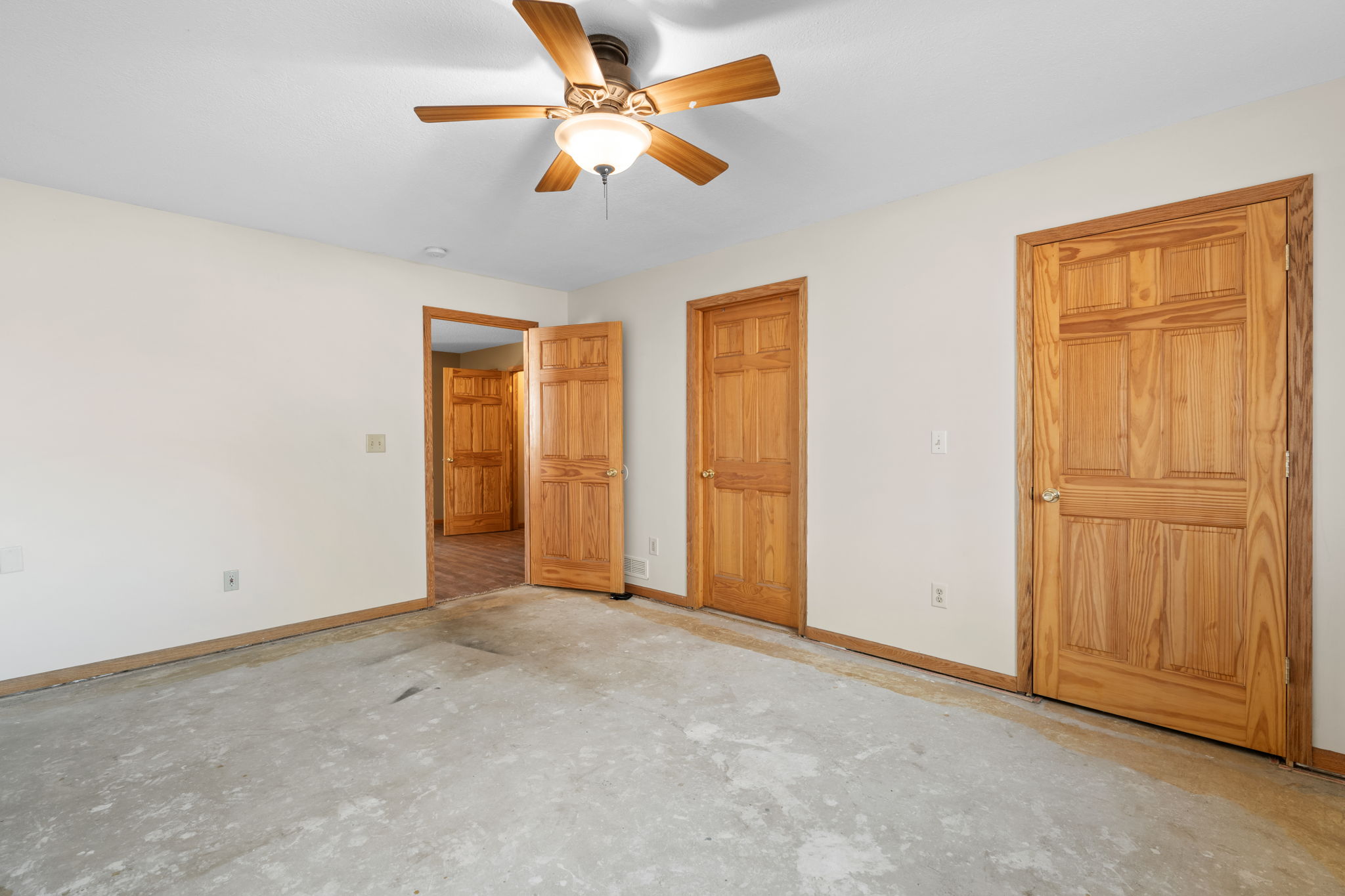 Photos - Interior & Exterior-31