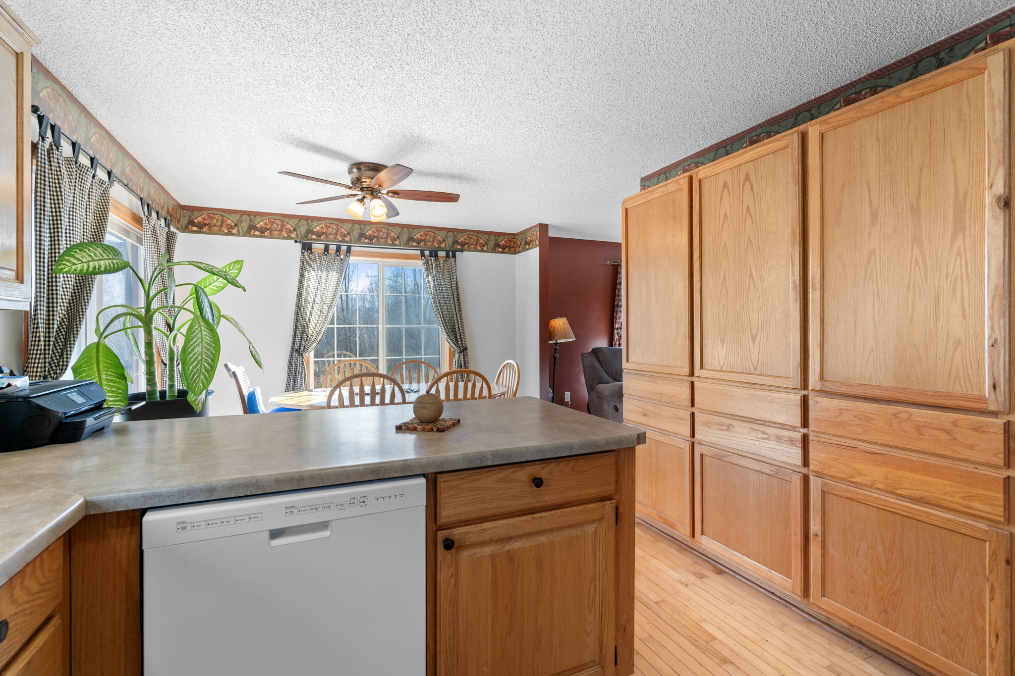 Photos - Interior & Exterior-17