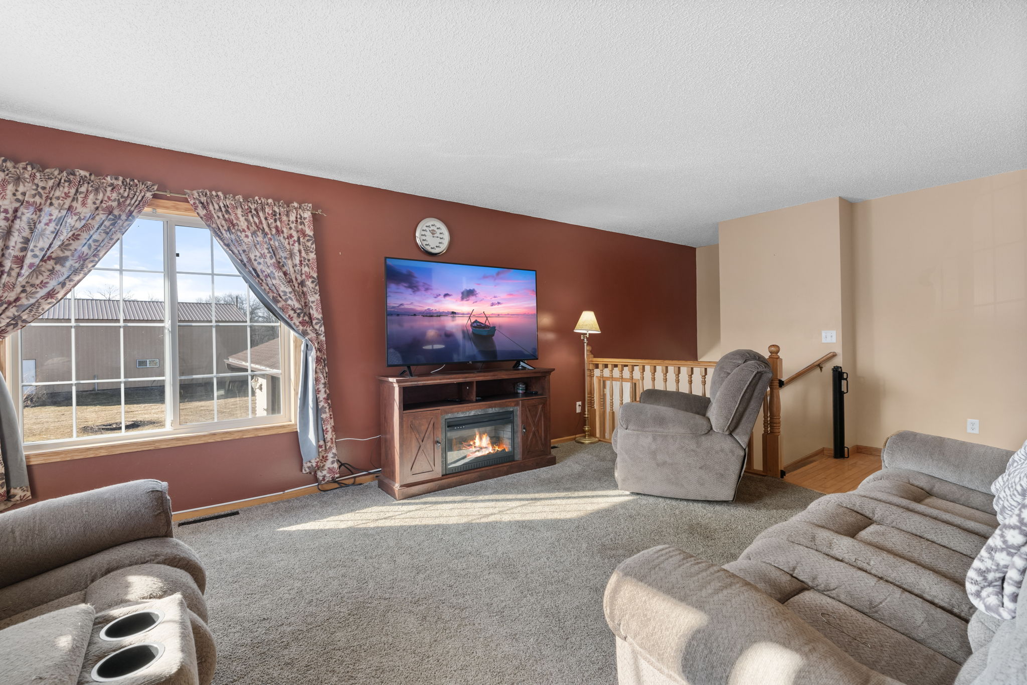 Photos - Interior & Exterior-12