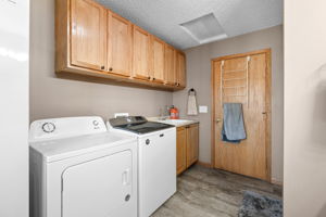 Photos - Interior & Exterior-10