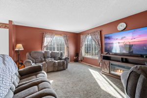 Photos - Interior & Exterior-11