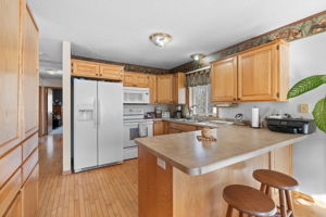 Photos - Interior & Exterior-14