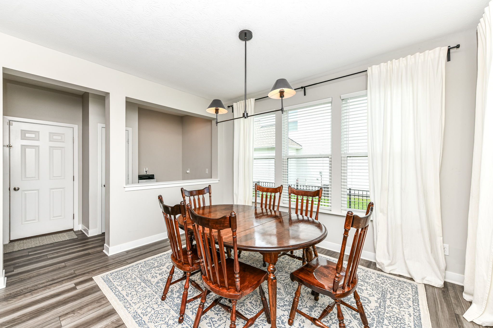 Breakfast Room