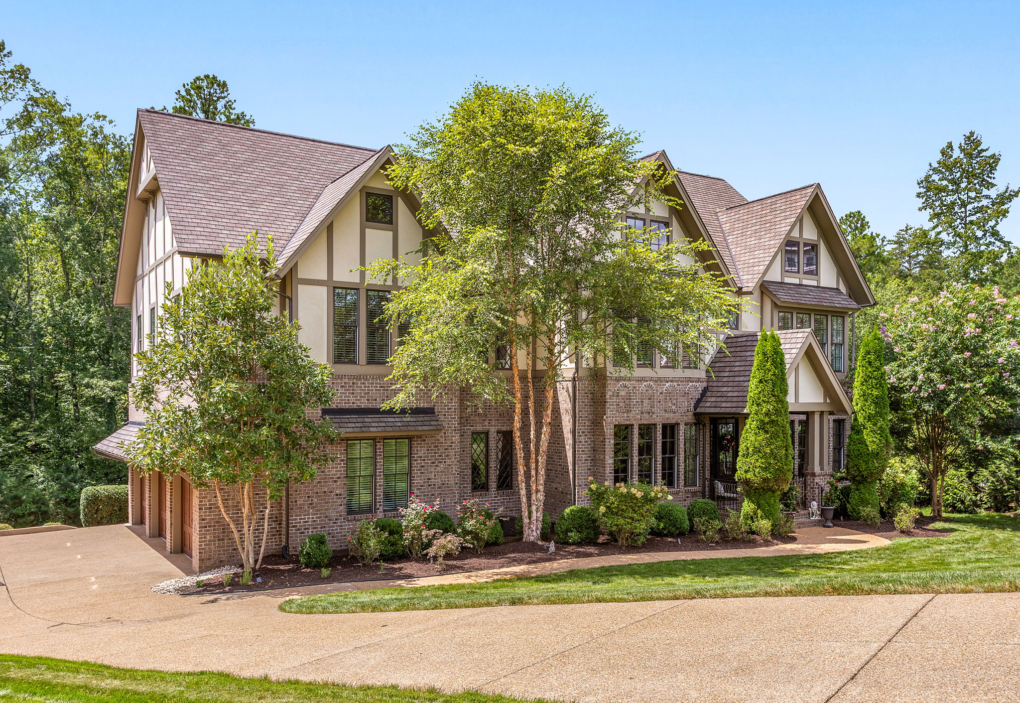 02-Exterior Front