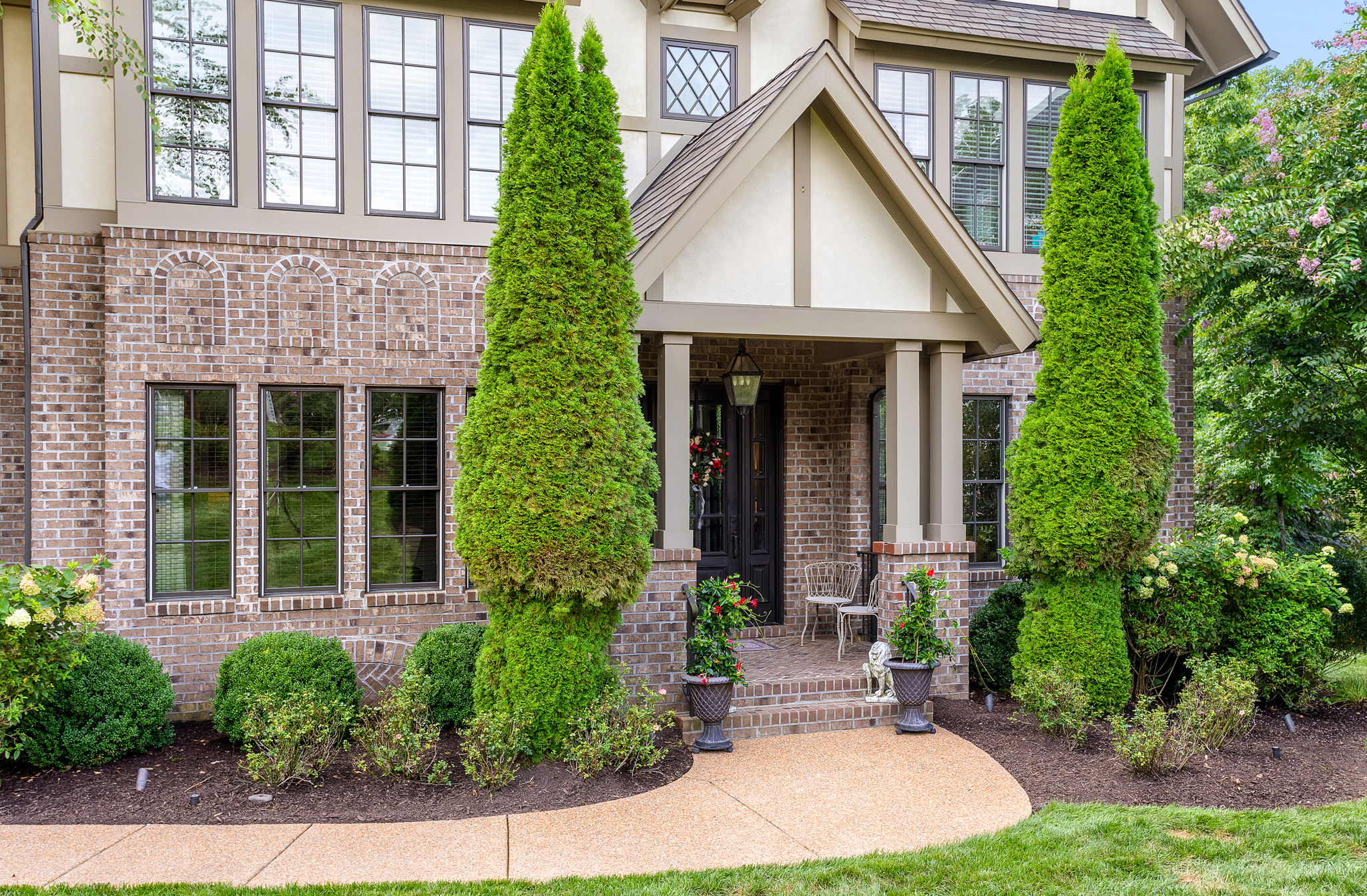 03-Exterior Front