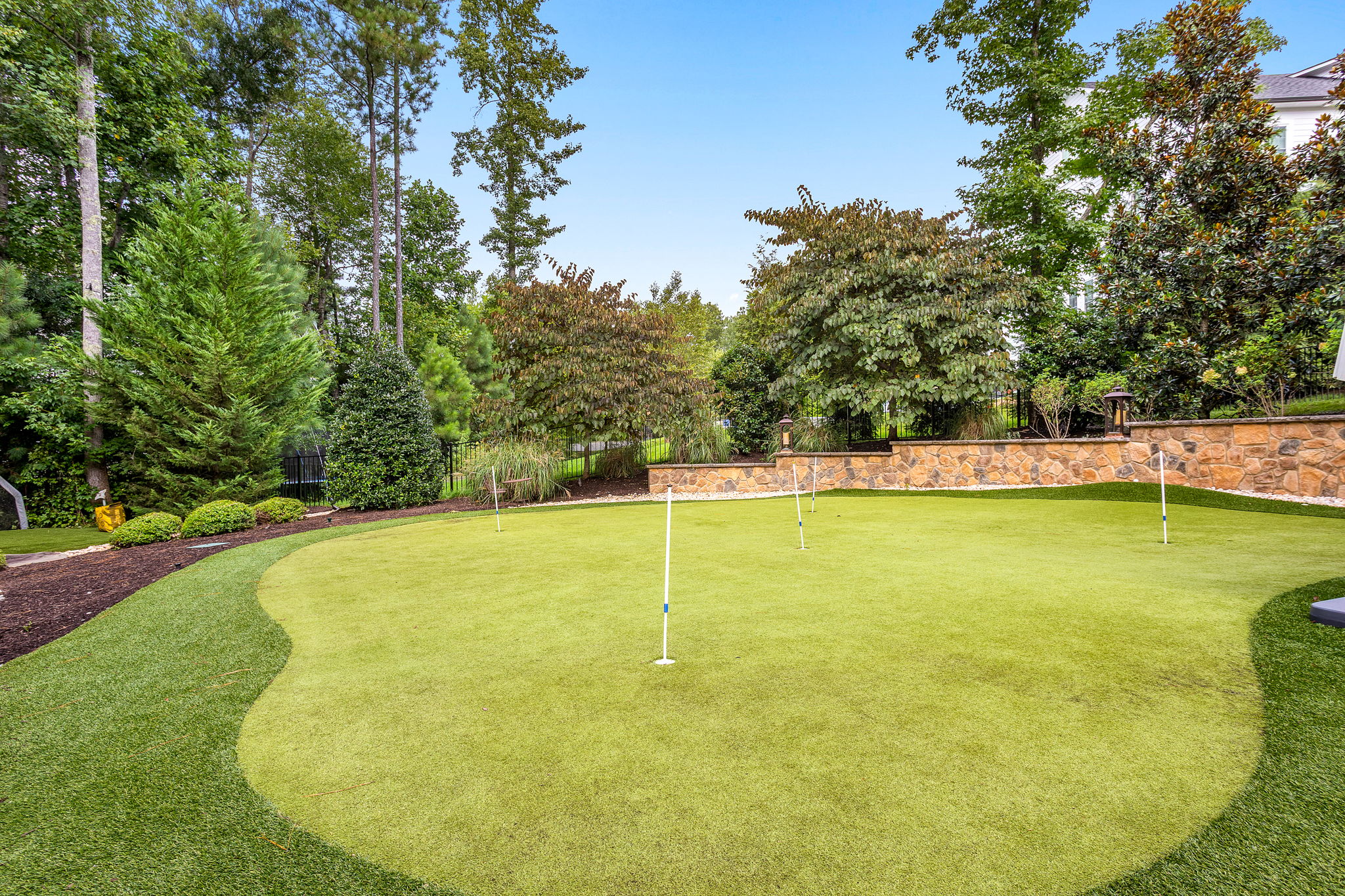 69-Putting Green