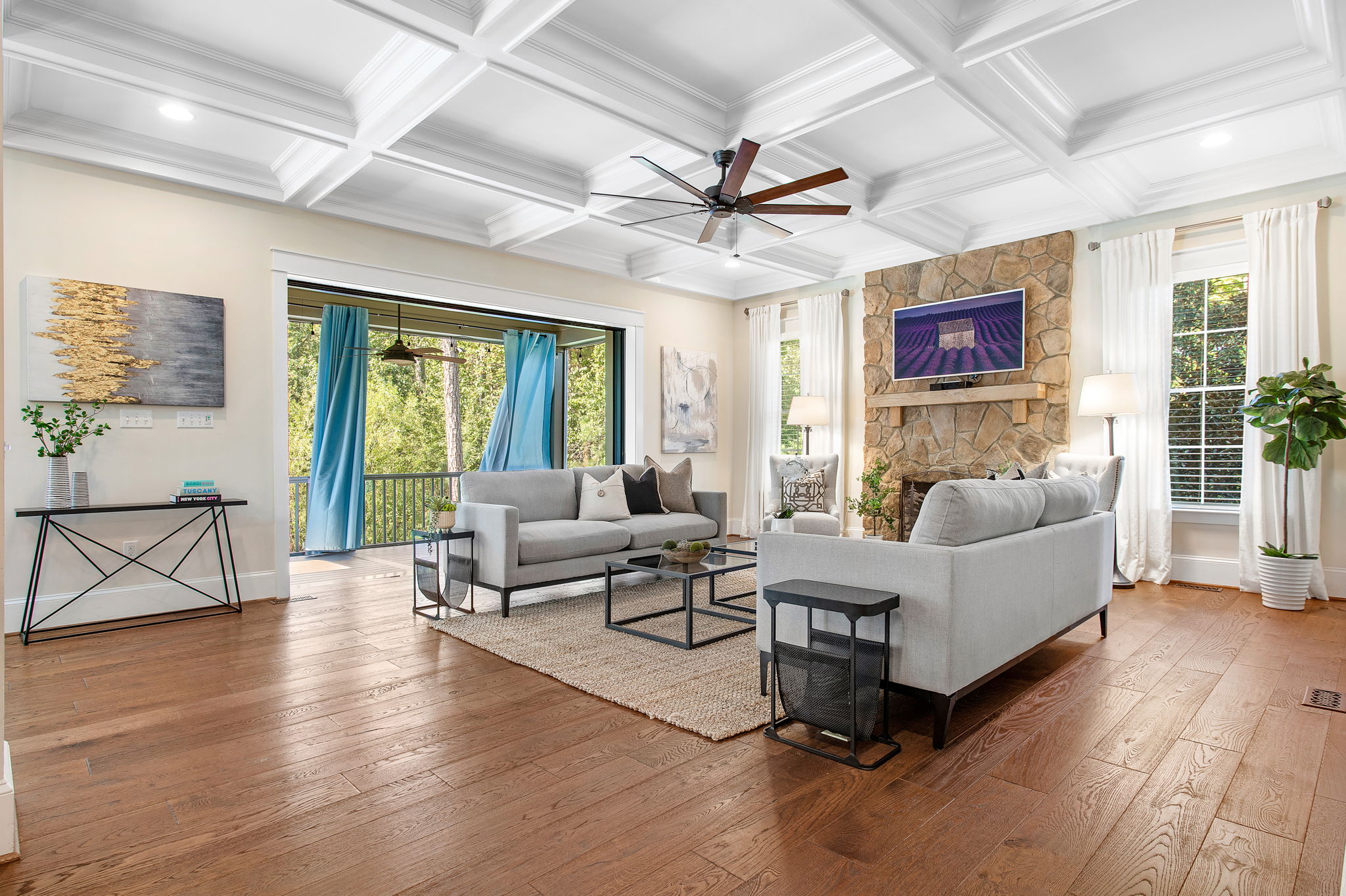 08-Family Room