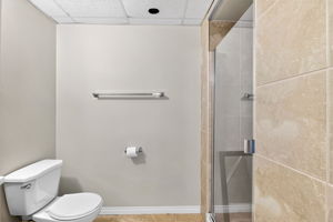  Photo 44