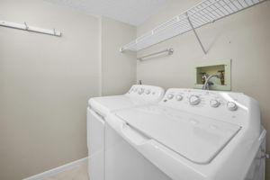 Laundry Room1a