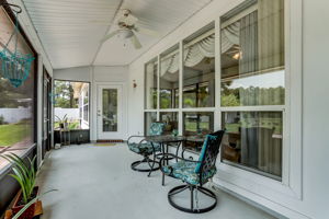 Screened-in Porch