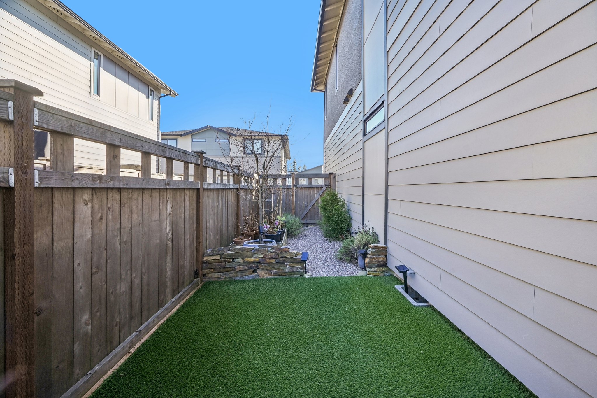 SE Pleasant Valley Pkwy-S2201-040.jpg