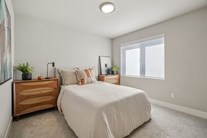 SE Pleasant Valley Pkwy-S2201-028.jpg