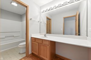 16517 Newbury Ct_018