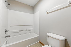 16517 Newbury Ct_019