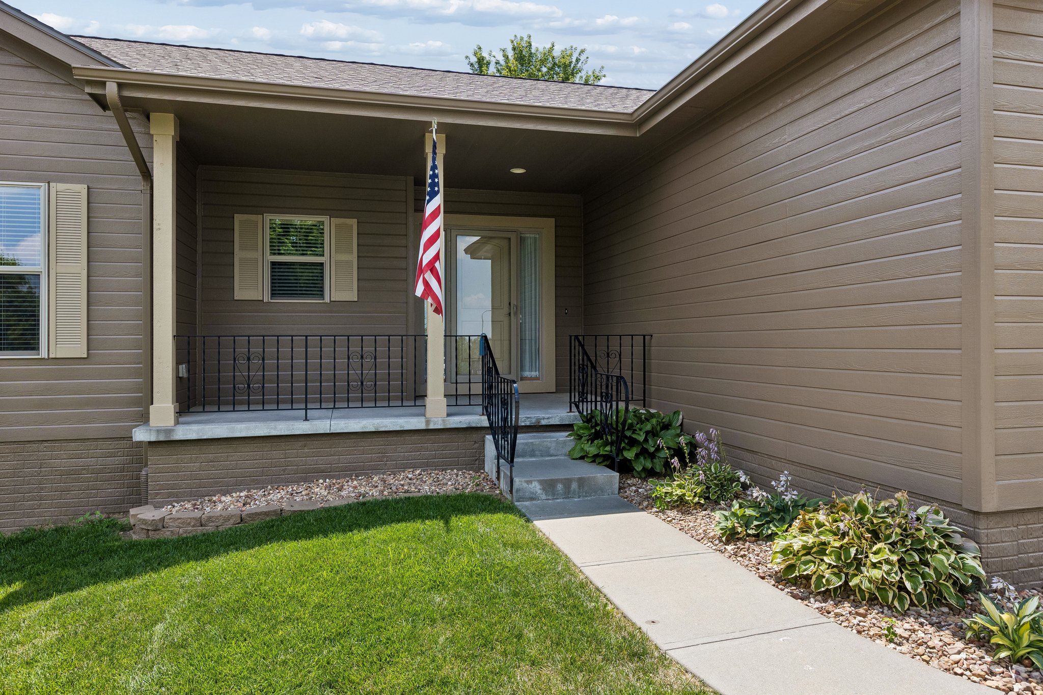  16519 Dora Hamann Pkwy_03.jpg