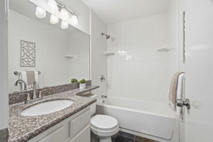 025_F8_1652 Braddock Ct