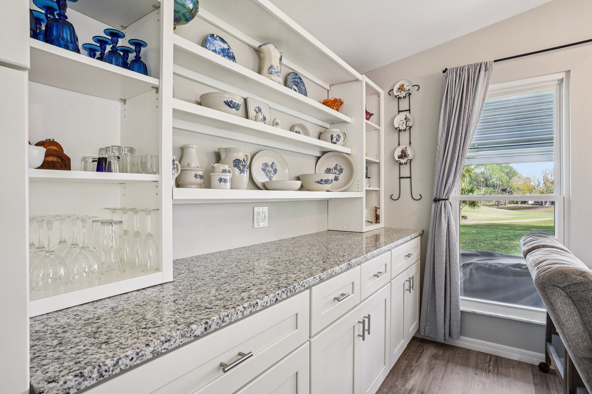 W Schwartz Blvd-S1012-023.jpg