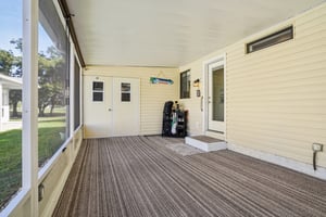 W Schwartz Blvd-S1012-007.jpg