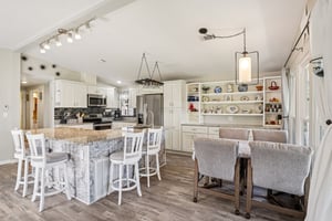 W Schwartz Blvd-S1012-016.jpg