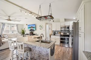 W Schwartz Blvd-S1012-019.jpg