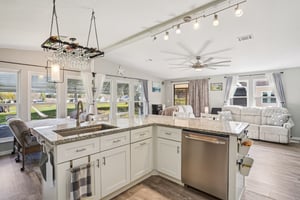 W Schwartz Blvd-S1012-021.jpg