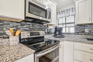 W Schwartz Blvd-S1012-024.jpg