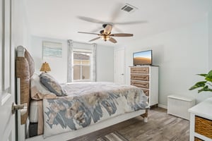 W Schwartz Blvd-S1012-031.jpg