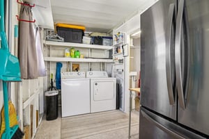 W Schwartz Blvd-S1012-039.jpg