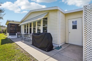 W Schwartz Blvd-S1012-046.jpg