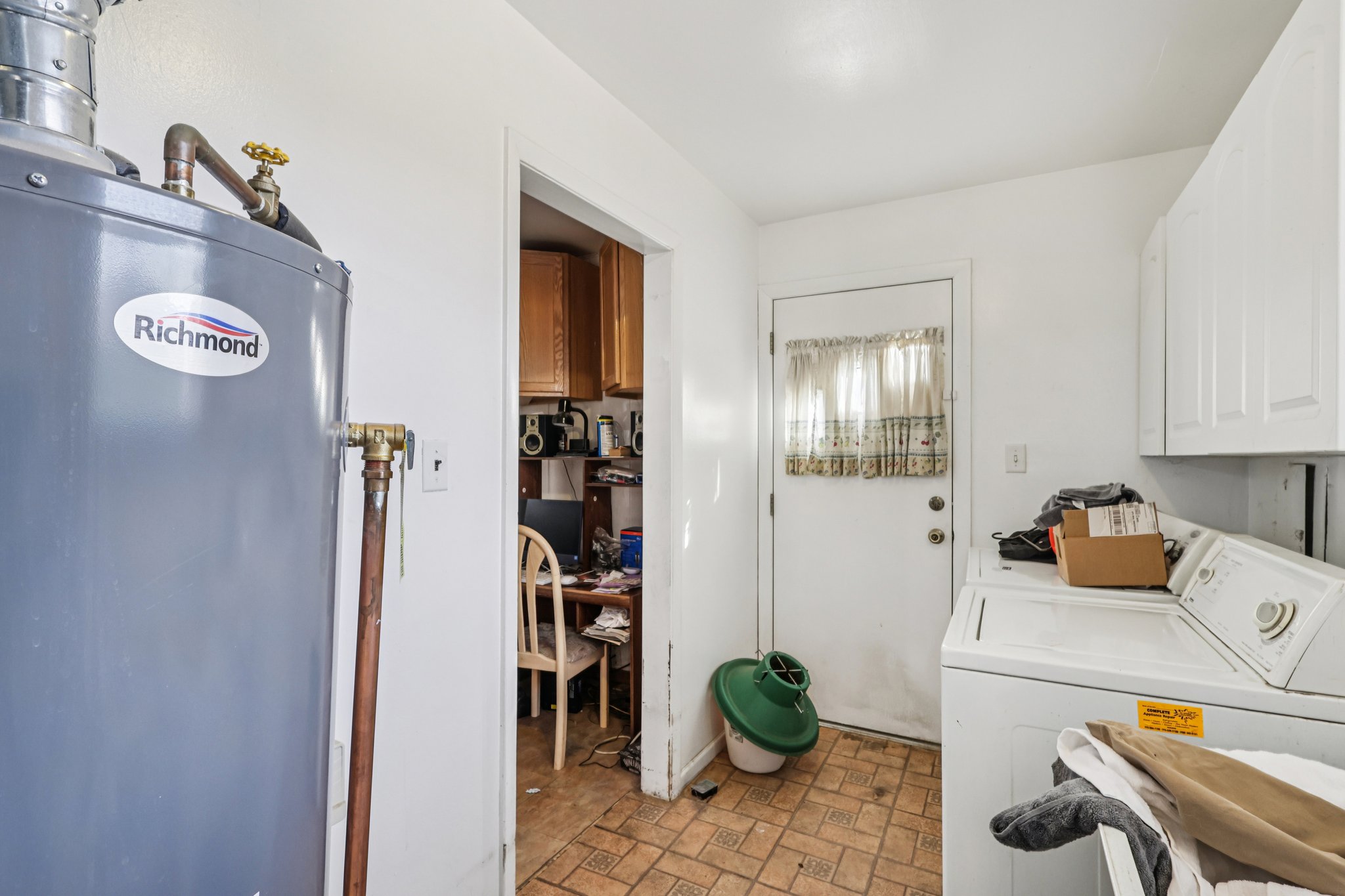 Brockton Ln-S2301-013.jpg