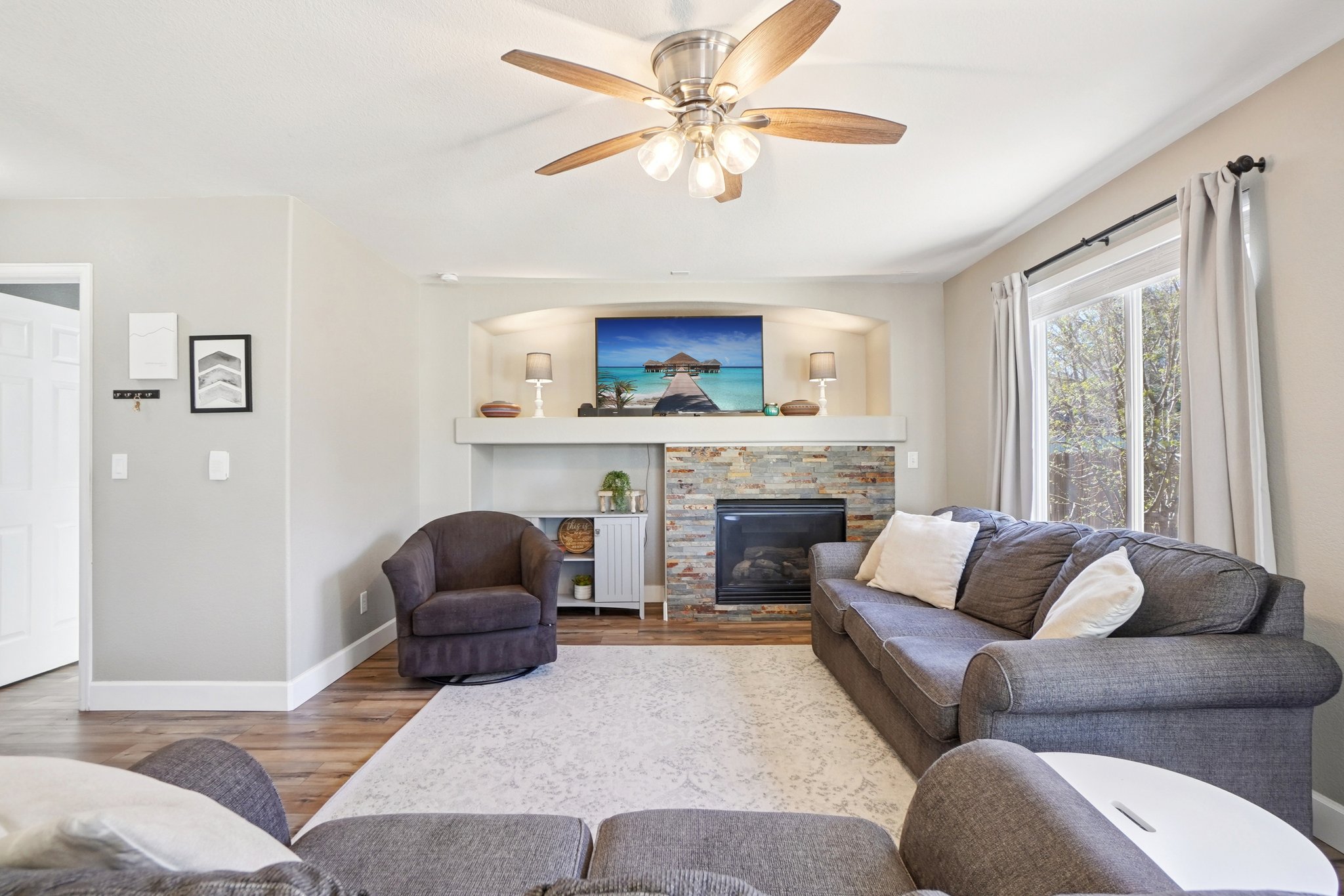 High Desert Way-S1803-008.jpg