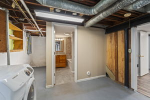  Photo 48