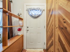  Photo 31