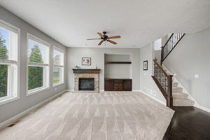  Photo 48