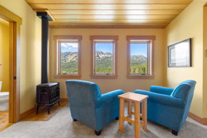 Upstairs Primary King Bedroom Sitting Area