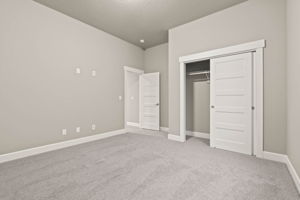  Photo 37