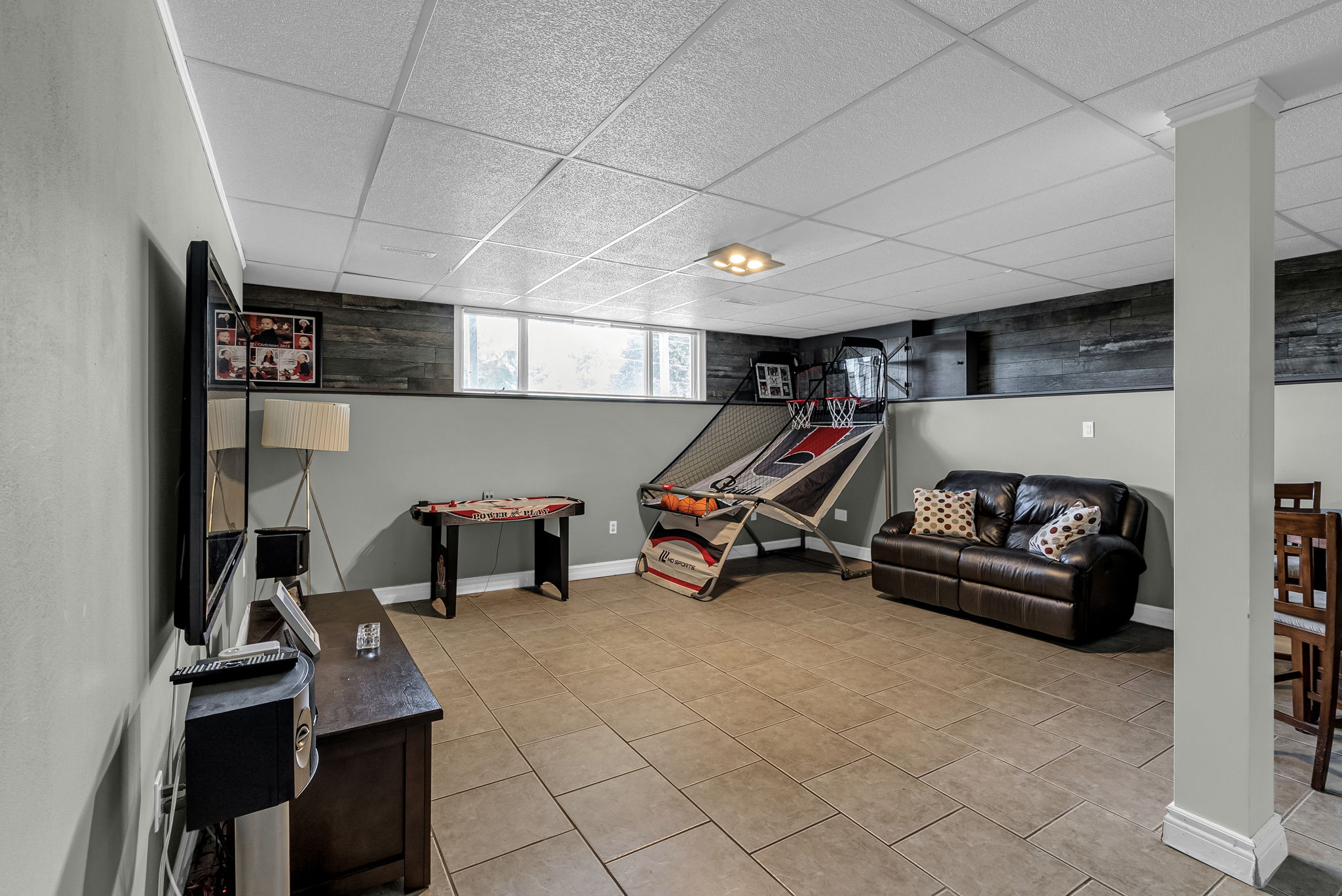  Photo 36