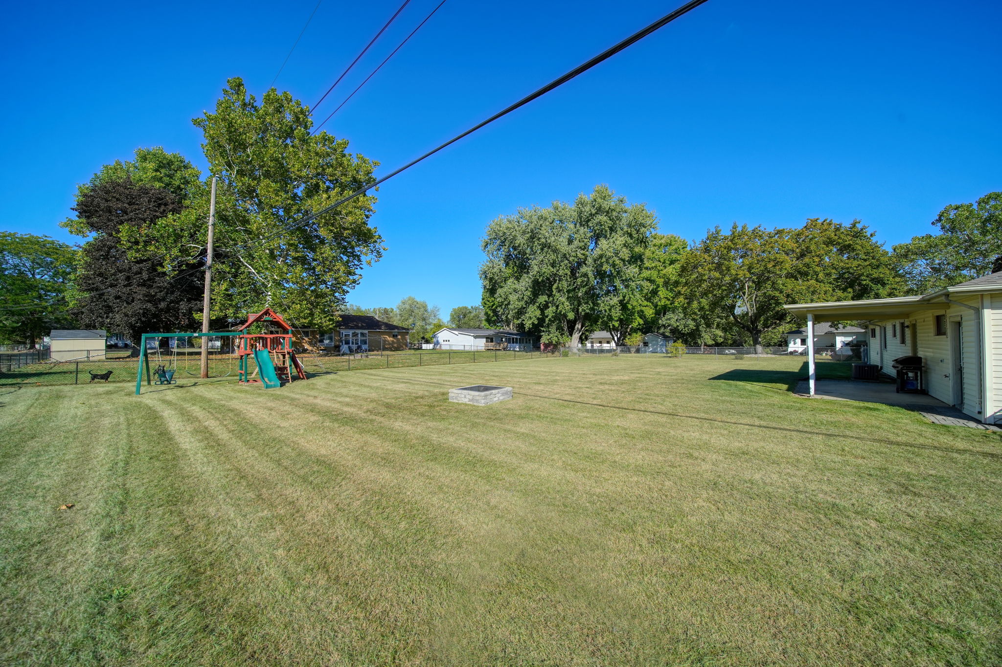  Photo 43