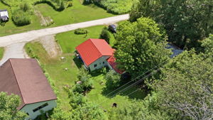 Photo 33