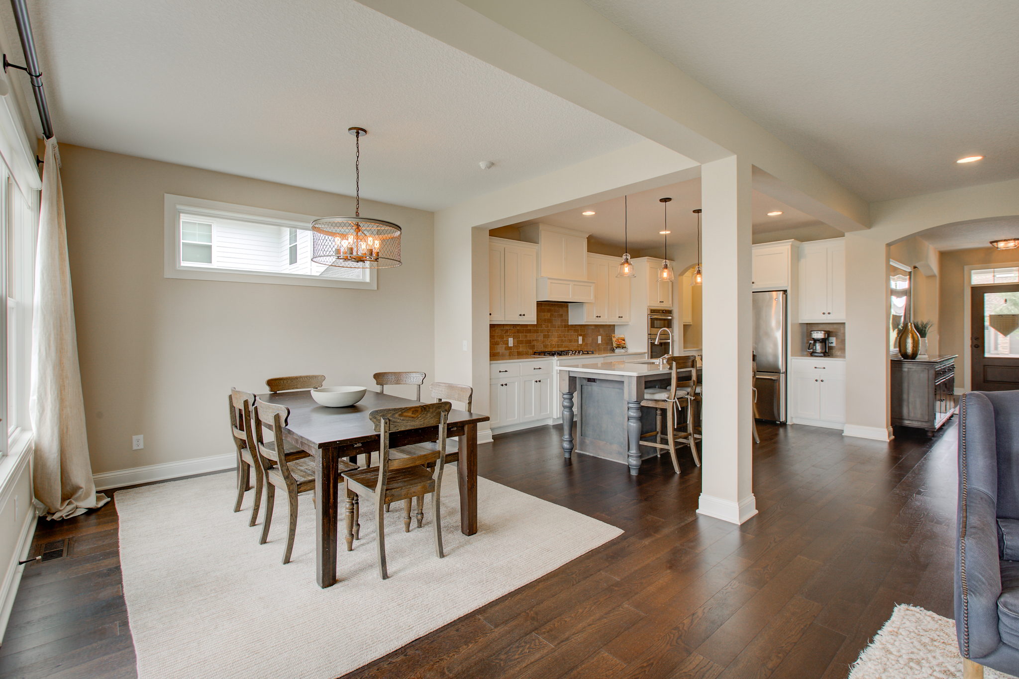 11 Breakfast Area