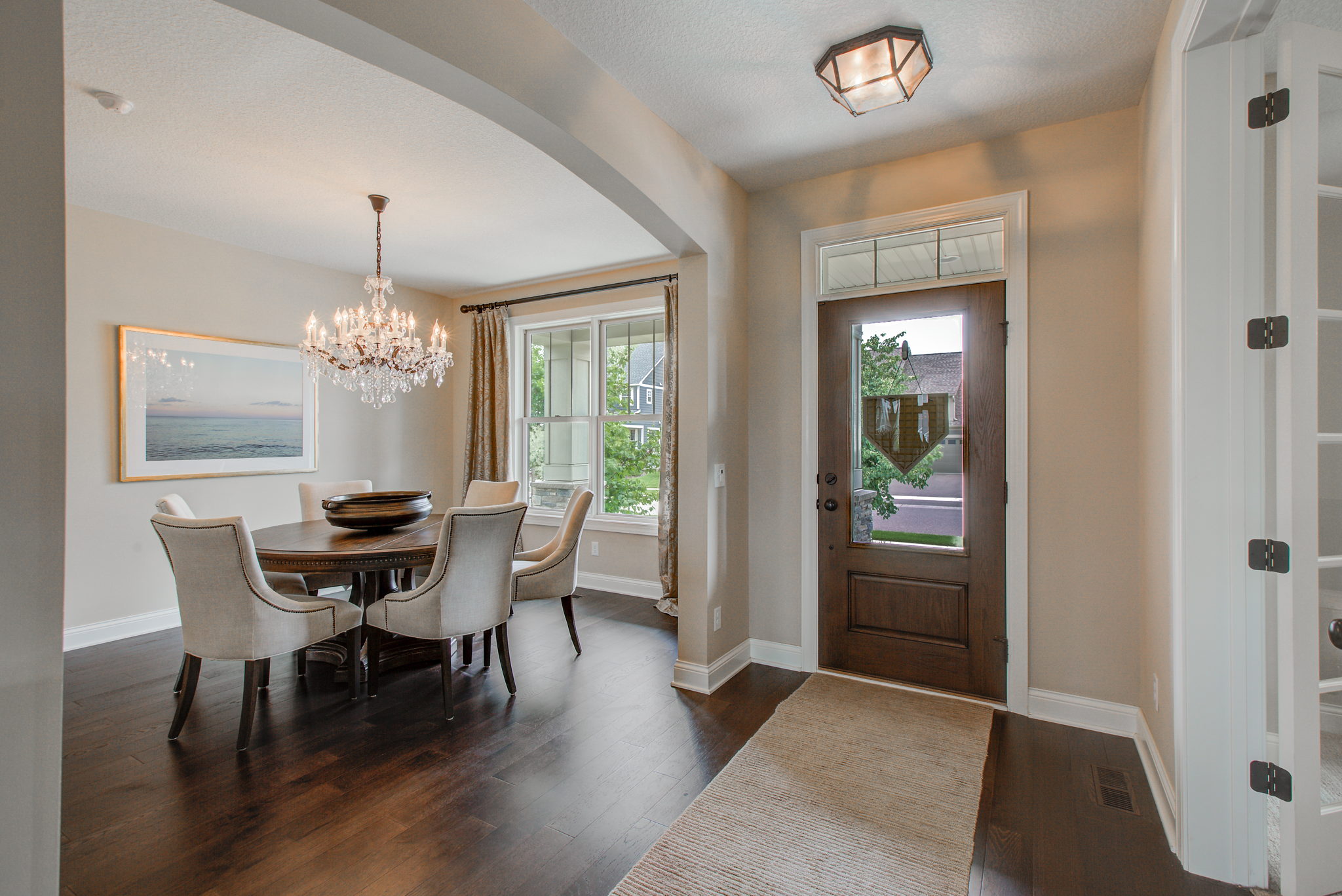 2 Foyer