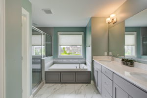 23 Bedroom 1 Bathroom