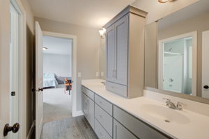 29 Jack and Jill Bathroom