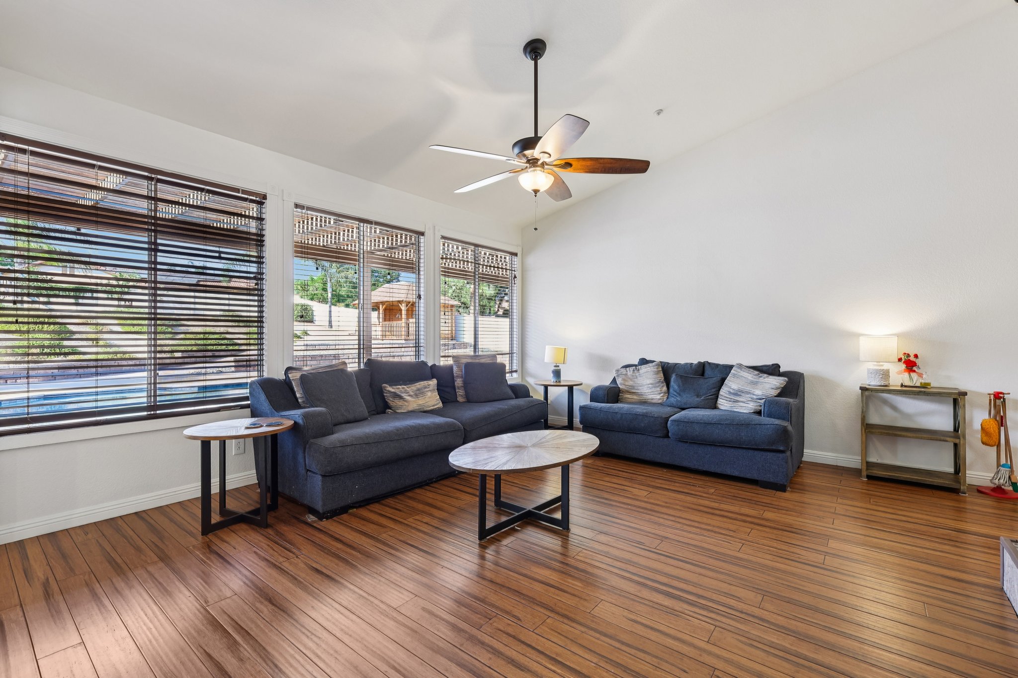 Open View Rd-L1008-008.jpg