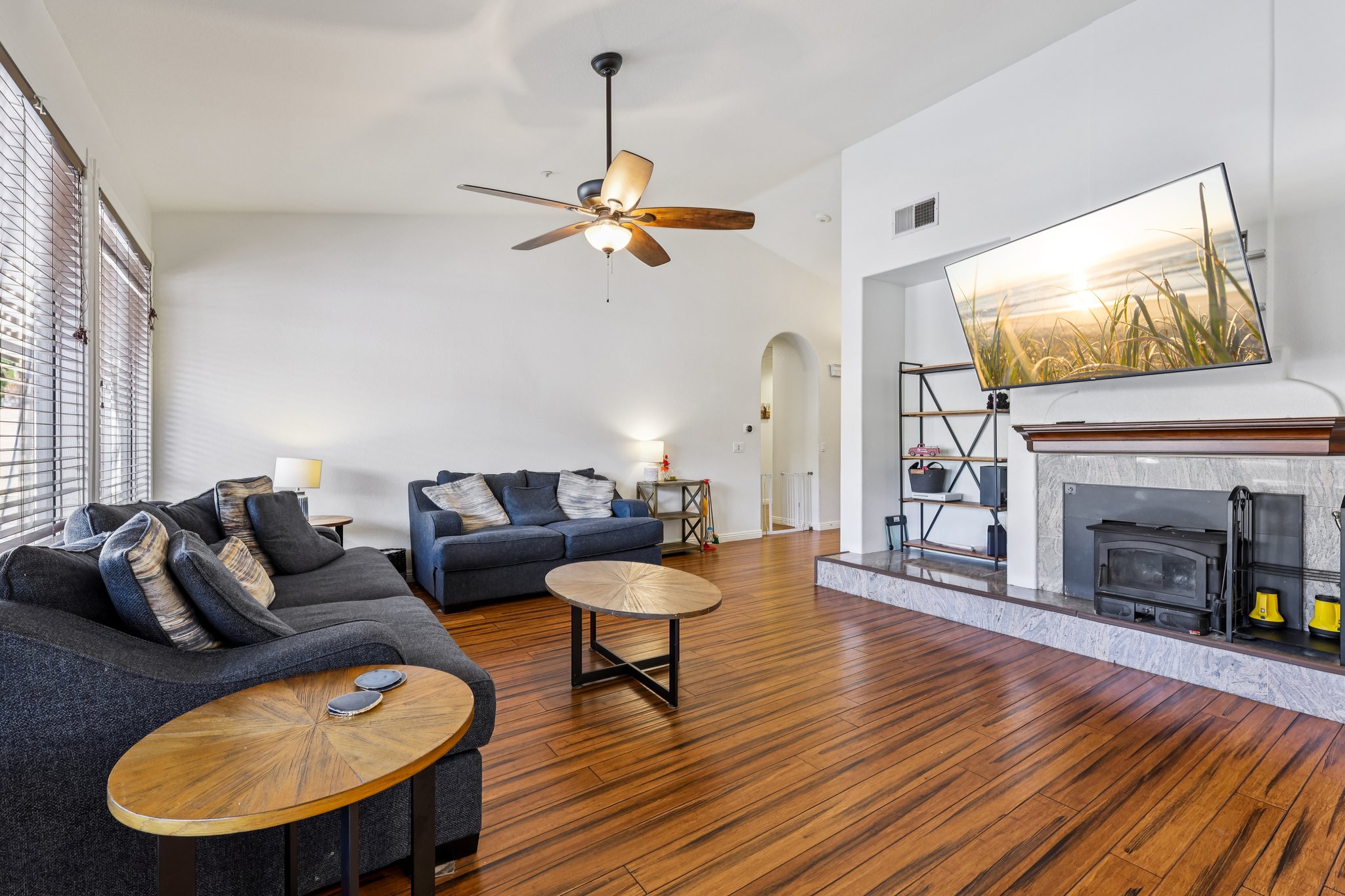 Open View Rd-L1008-009.jpg