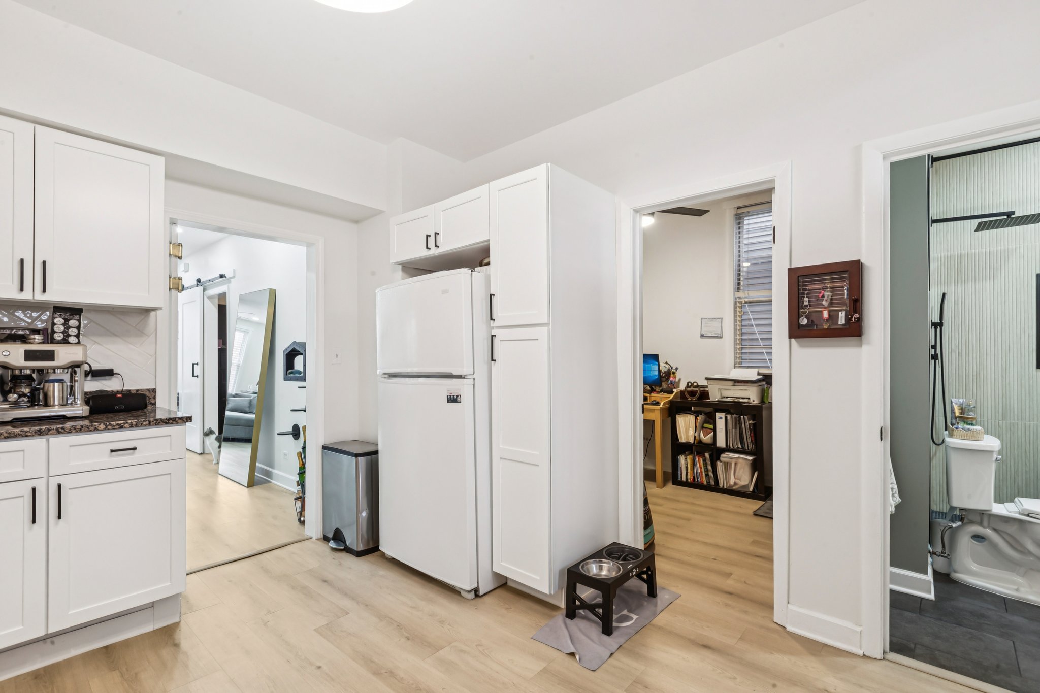 N Artesian Ave-S1001-014.jpg