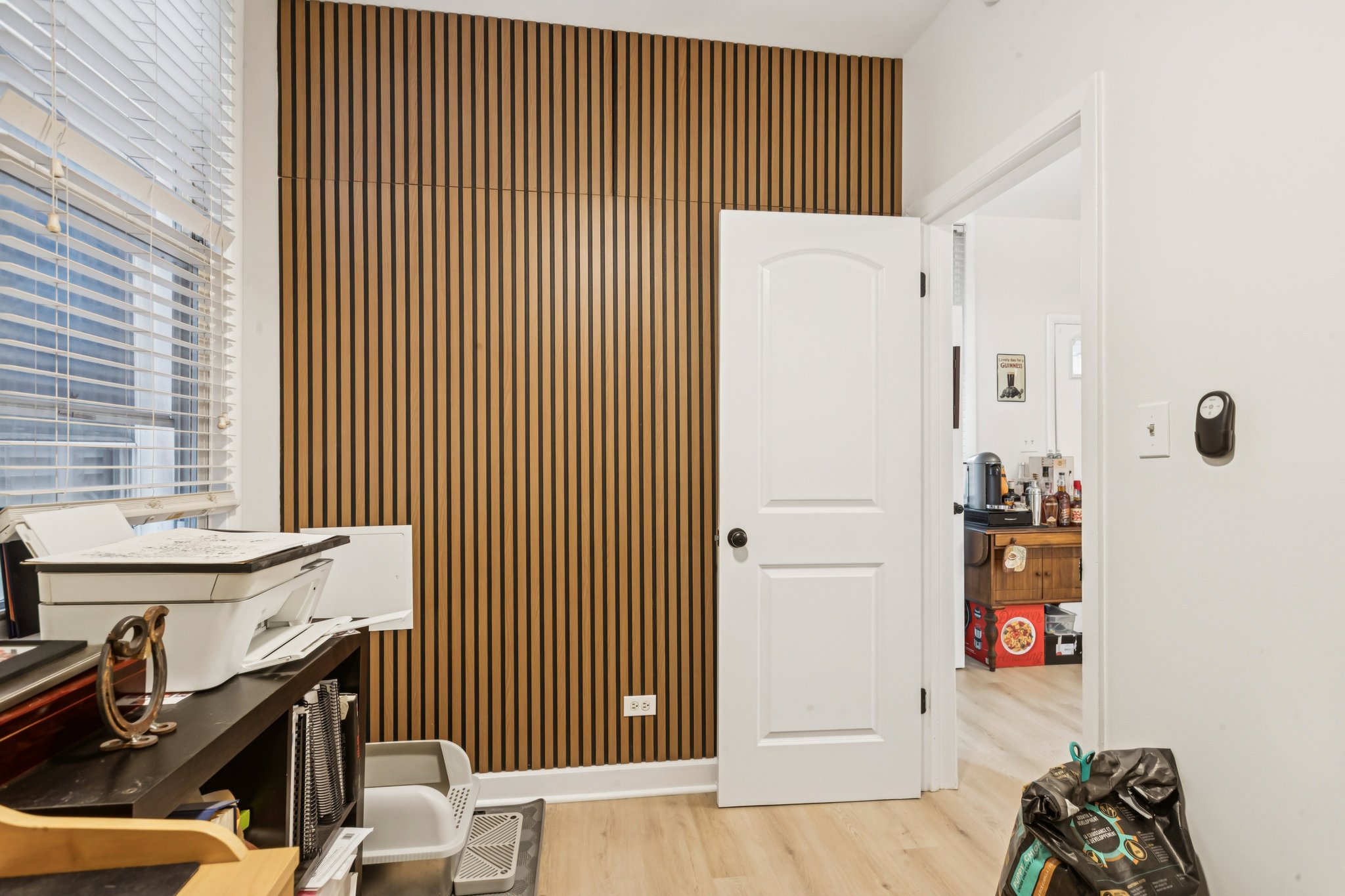 N Artesian Ave-S1001-029.jpg