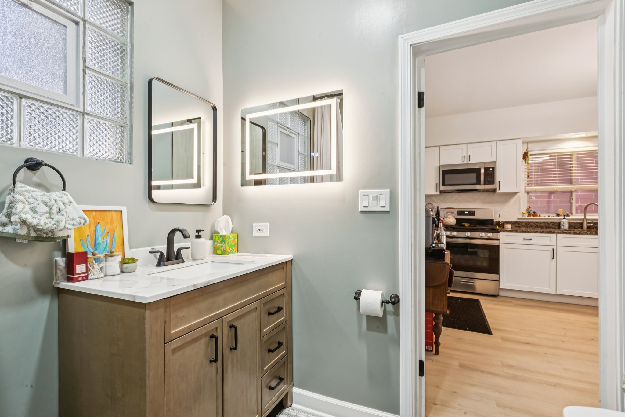 N Artesian Ave-S1001-031.jpg