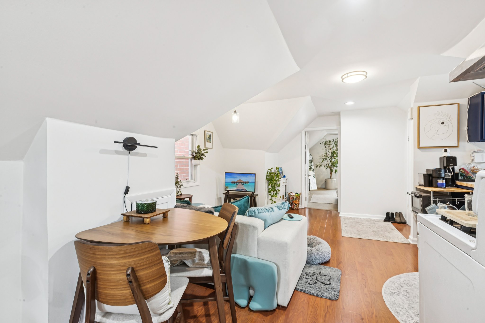 N Artesian Ave-S1001-039.jpg