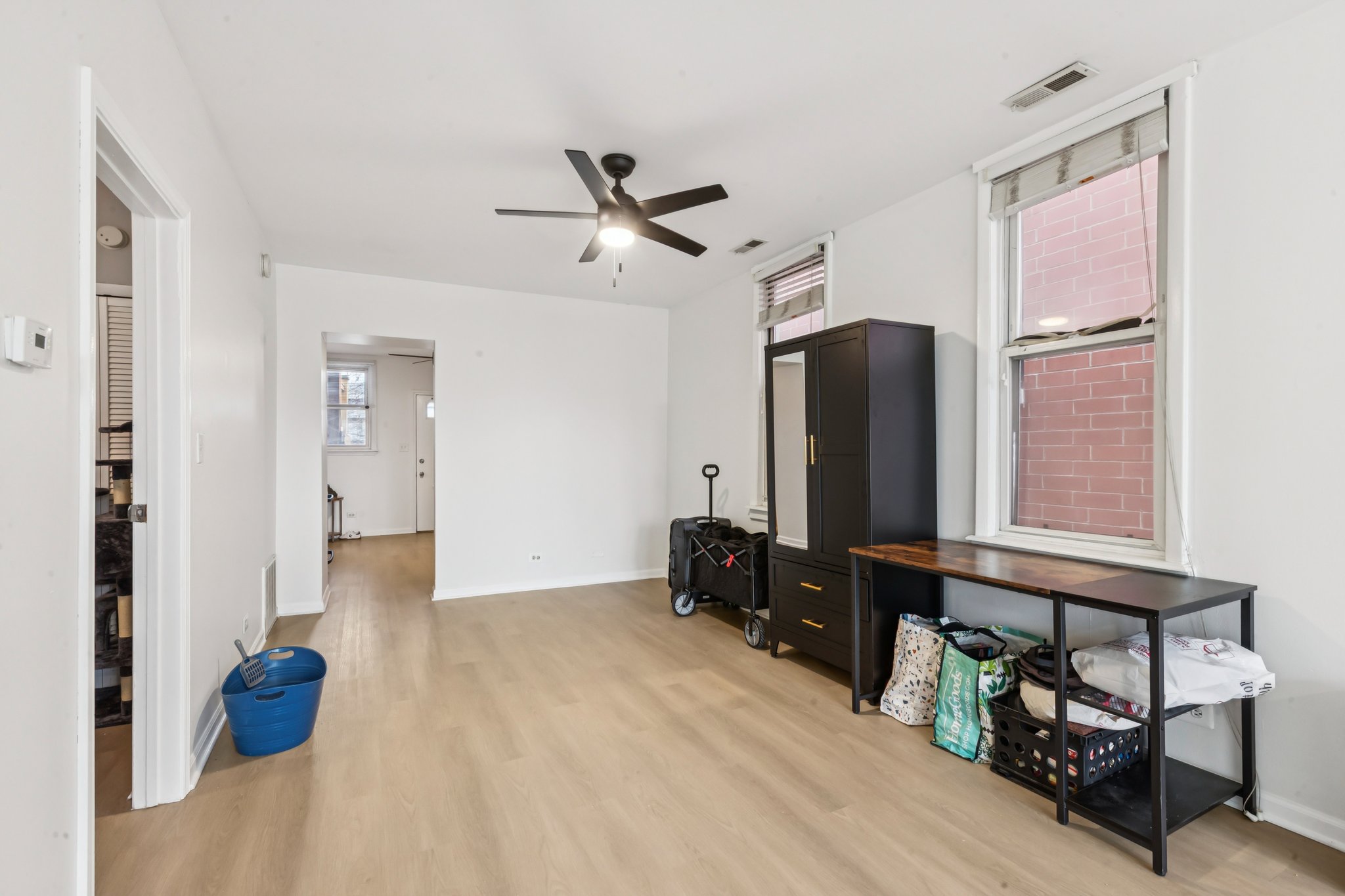 N Artesian Ave-S1001-044.jpg